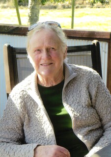 Patricia Joy THOMAS (Pat)