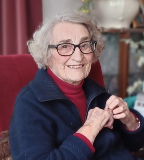 Lesley June BOND (June)
